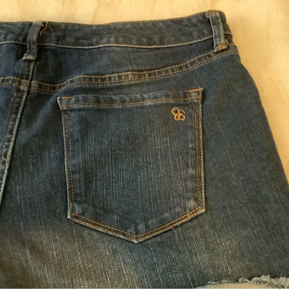 Jessica Simpson Jean shorts - Picture 6 of 7
